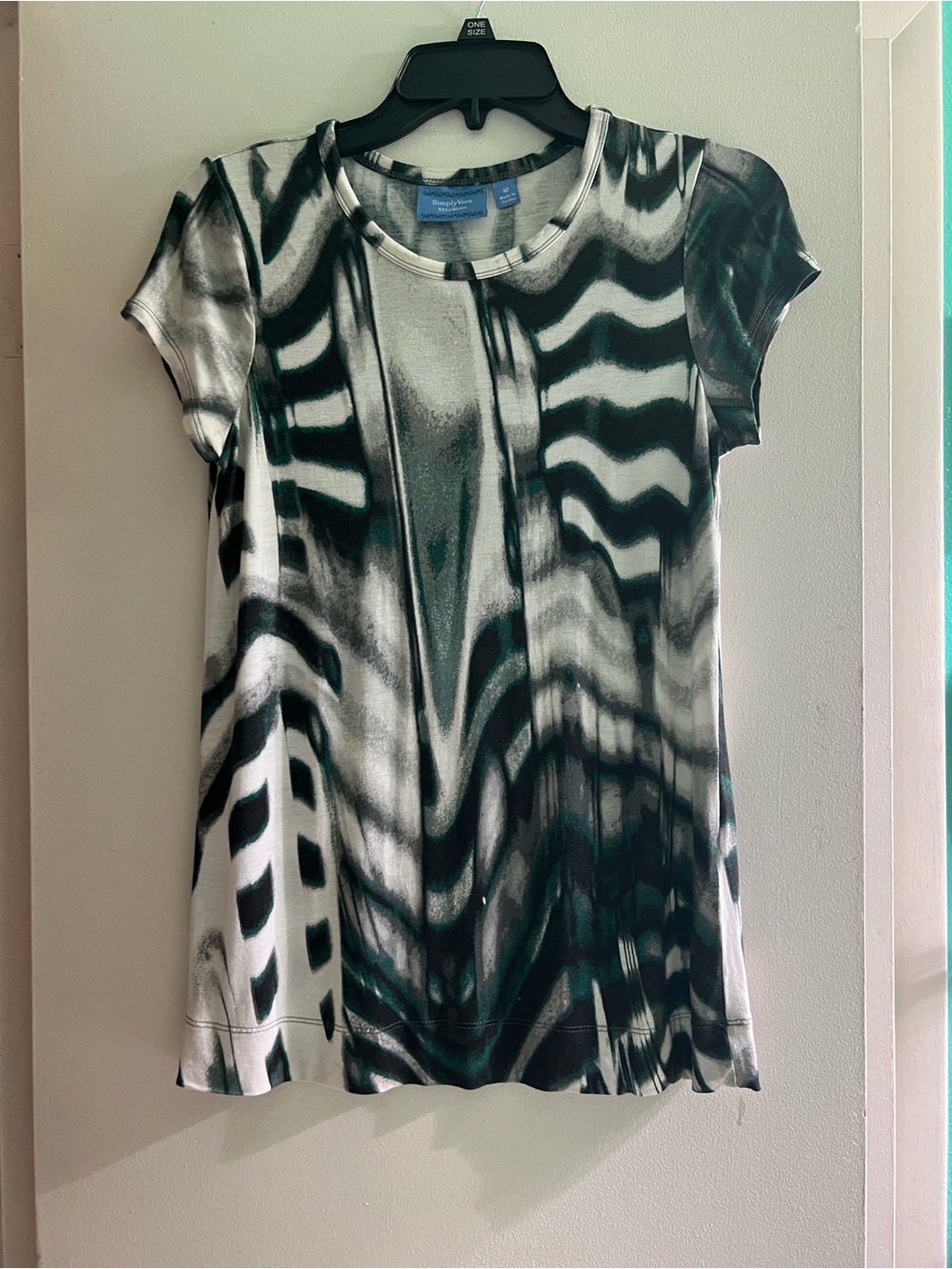 Simply Vera Vera Wang Black & White Abstract Cap Sleeve Top